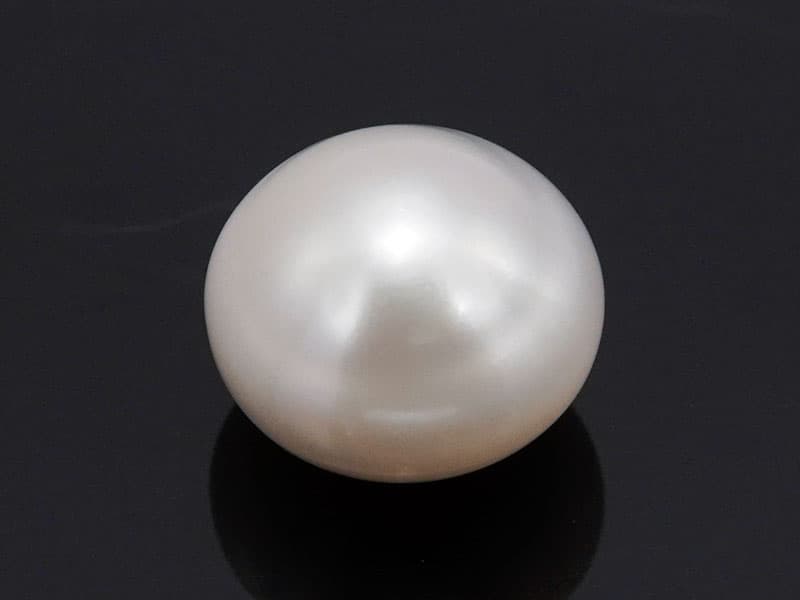 Cultured Pearl Stone (Moti Ratna) 5.81 Carat (6.38 Ratti) Round Button Shape - View #3