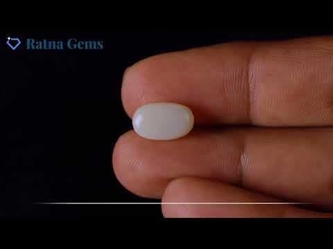 Video preview: Australian Milky Opal (Doodhiya Patthar) 3.28 Carat (3.60 Ratti) — Solid White