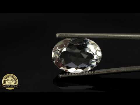 Video preview: Crystal Stone 5.55 Carat - 6.10 Ratti Sphatik