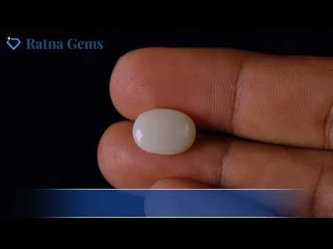 Video preview: Australian Milky Opal (Doodhiya Patthar) 3.43 Carat (3.77 Ratti) — Solid White