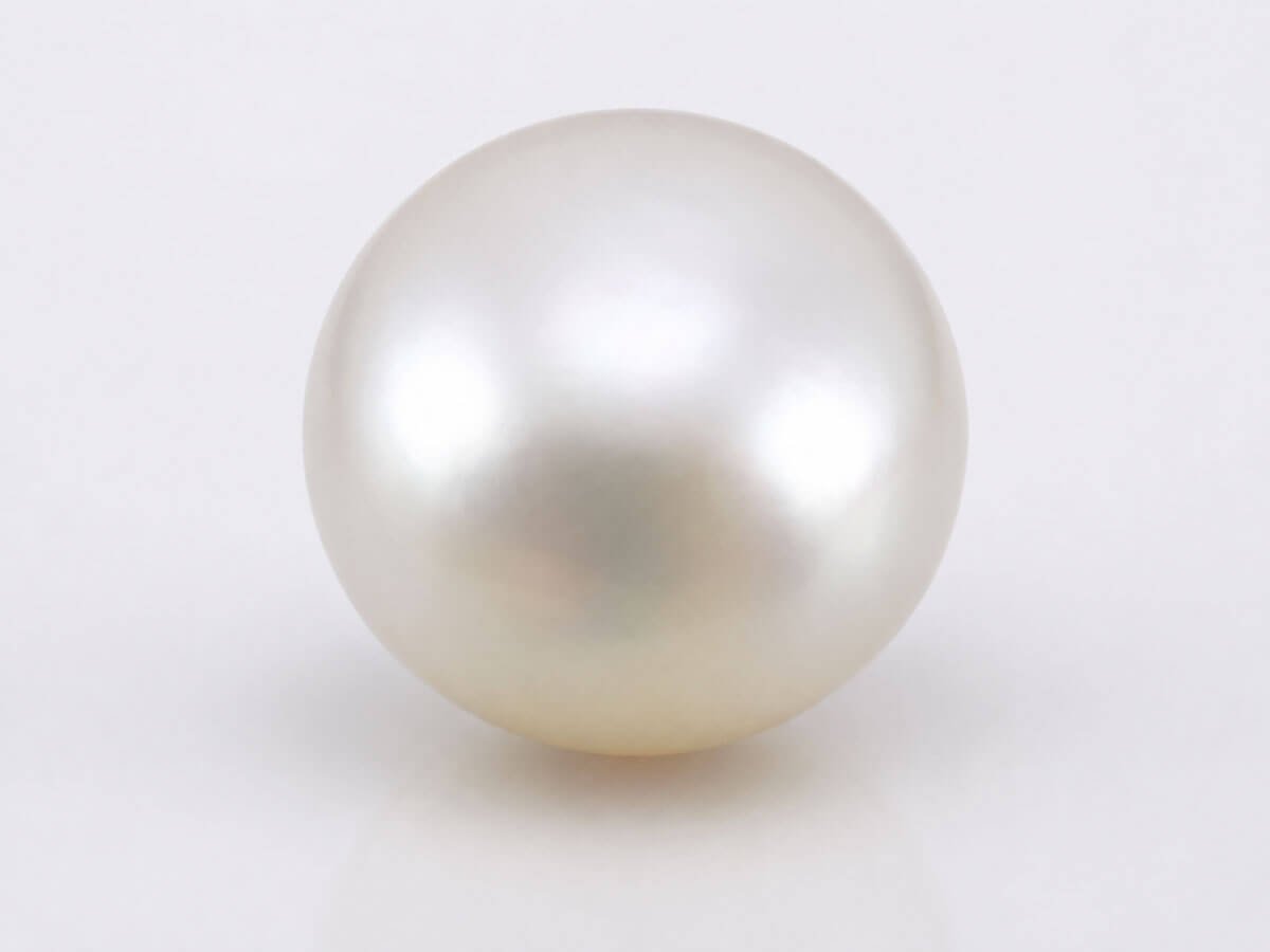 Natural Pearl (Moti) gemstone for Moon tranquility and emotional harmony.