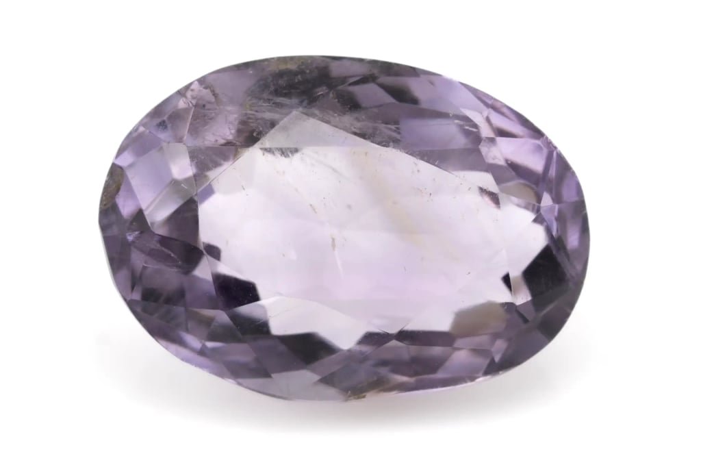 Amethyst Stone 5.48 Carat (6.02 Ratti) Jamunia Ratna