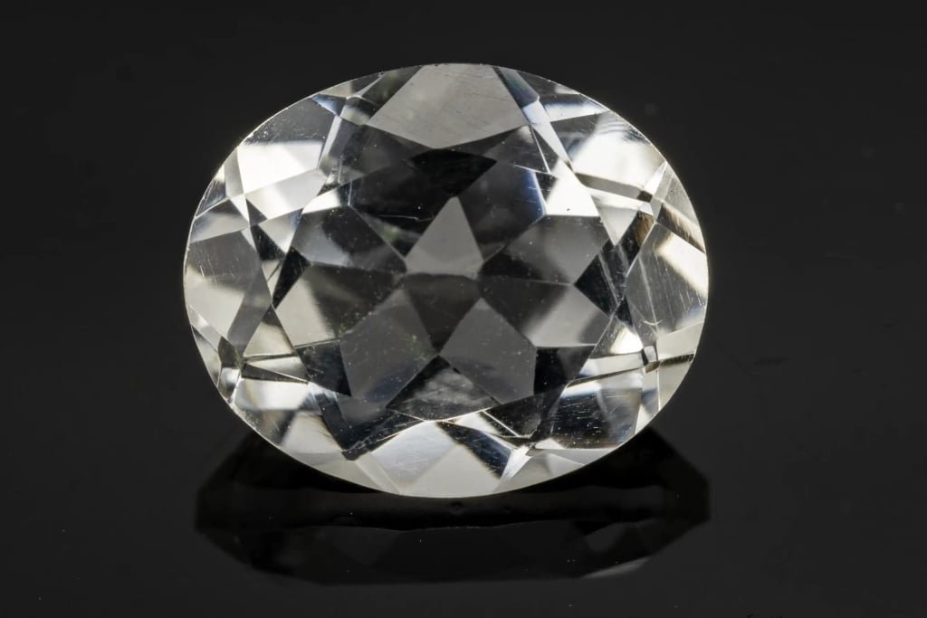 Natural Indian Quartz Crystal (Sphatik) 4.25 Carat (4.67 Ratti) Oval Mix Cut - View #1