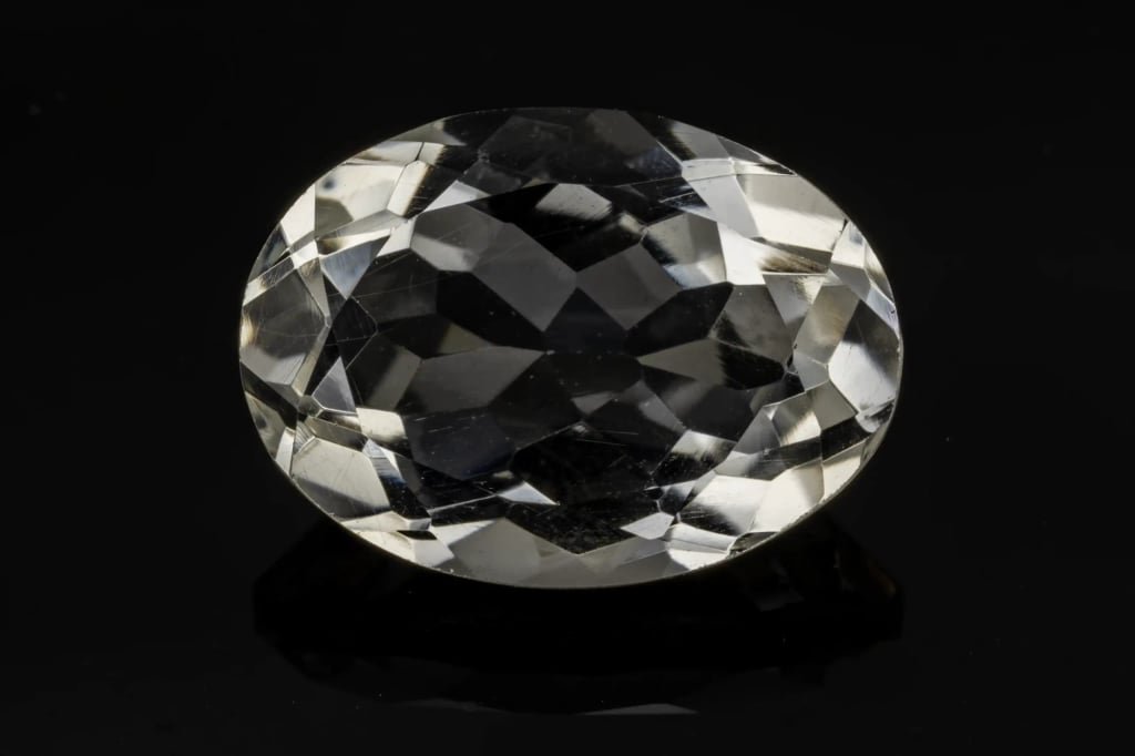 Natural Indian Quartz Crystal (Sphatik) 5.55 Carat (6.10 Ratti) Oval Mix Cut - View #1