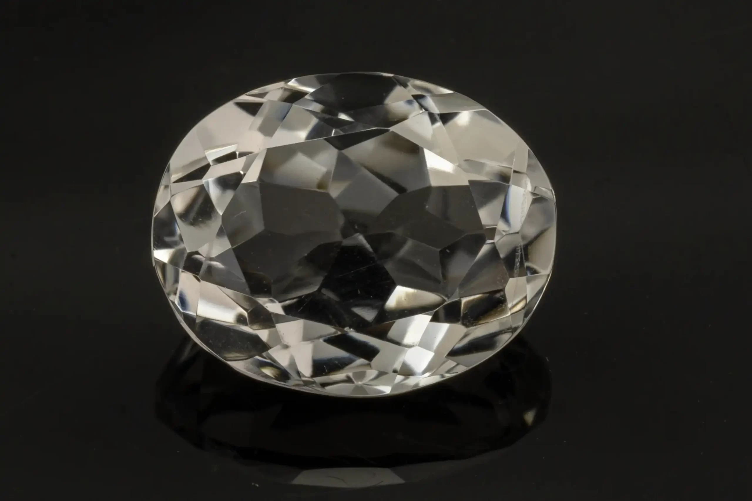 Crystal Stone 5.83 Carat - 6.41 Ratti Sphatik