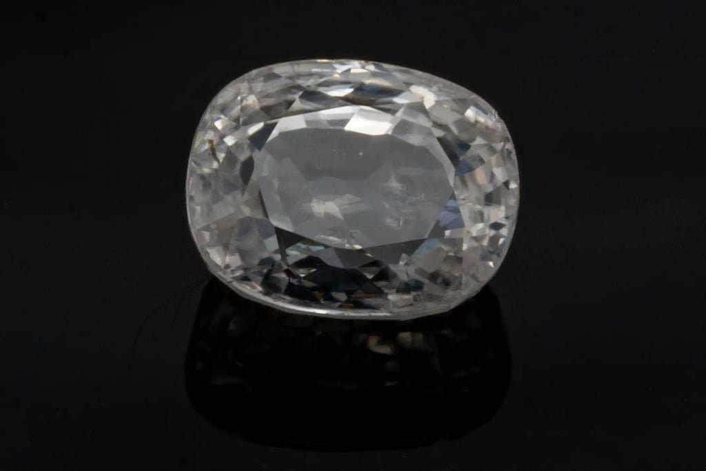 Natural Zircon 4.90 Carat – 5.38 Ratti