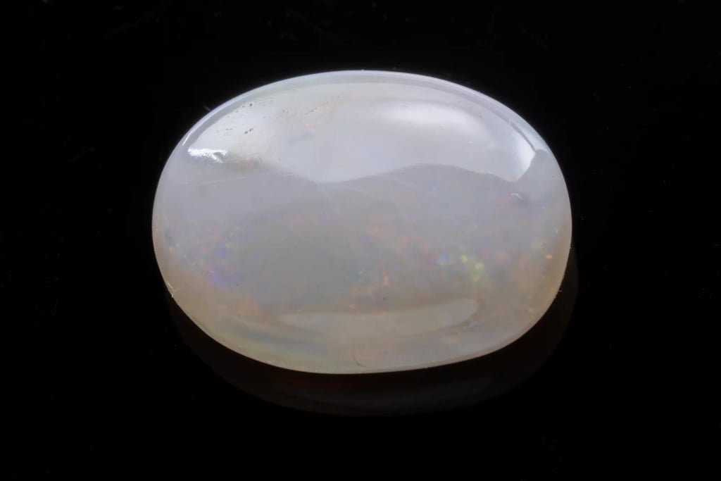 Australian Milky Opal (Doodhiya Patthar) 6.41 Carat (7.09 Ratti) β Solid White - View #1