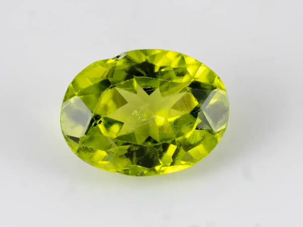 Natural Peridot Stone (Pakistan Sapat Valley) 3.00 Carat (3.30 Ratti) Oval Mix Cut - View #1
