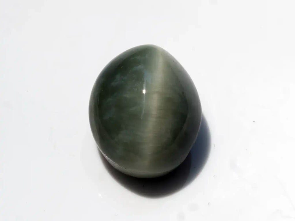 Quartz Cat’s Eye Gemstone (Lahsuniya Ratna) – 8.35 Carat (9.18 Ratti) - View #1