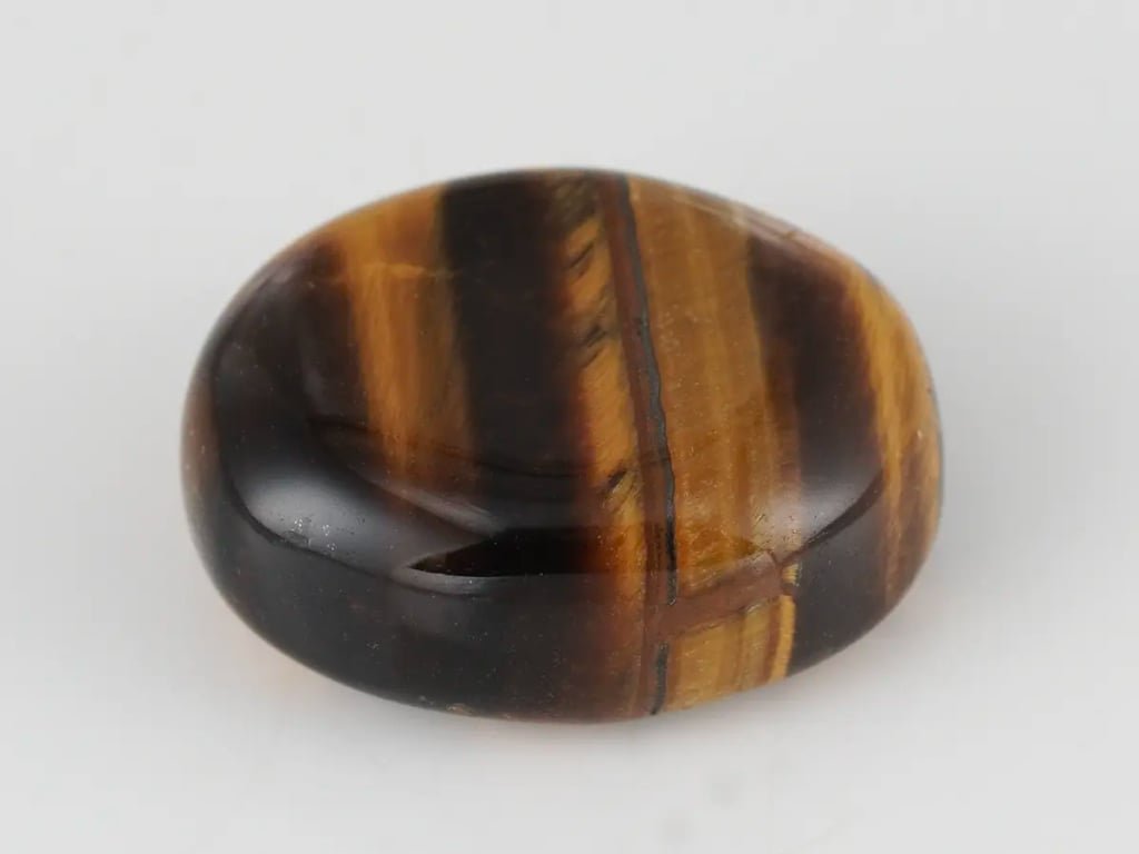 Natural South African Tiger Eye Stone 6.80 Carat (7.47 Ratti) Oval Cabochon - View #1