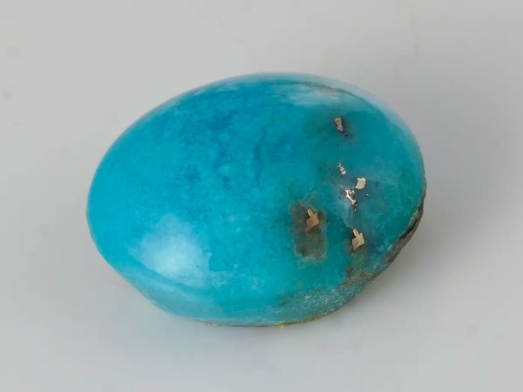 Natural Irani Firoza Stone (Turquoise) 13.40 Carat (14.72 Ratti) Oval Cabochon - View #1