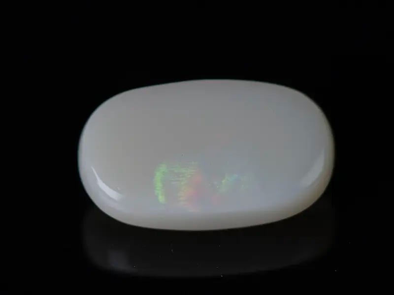 Australian White Opal (Doodhiya Patthar) 8.71 Carat (9.57 Ratti) — Rainbow Fire / Play-of-Colour - View #1