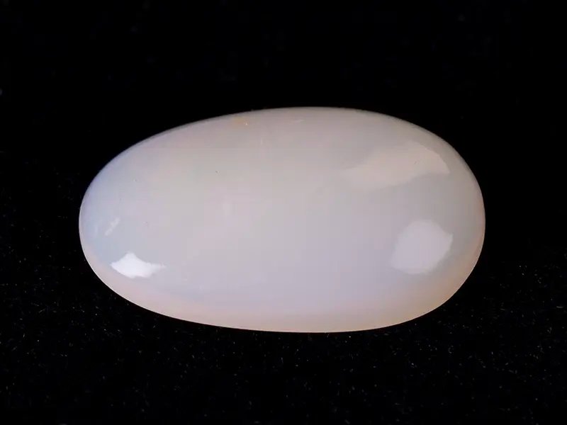 Australian Milky Opal (Doodhiya Patthar) 3.49 Carat (3.84 Ratti) — Solid White