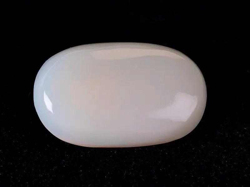 Australian Milky Opal (Doodhiya Patthar) 7.18 Carat (7.89 Ratti) — Solid White - View #1
