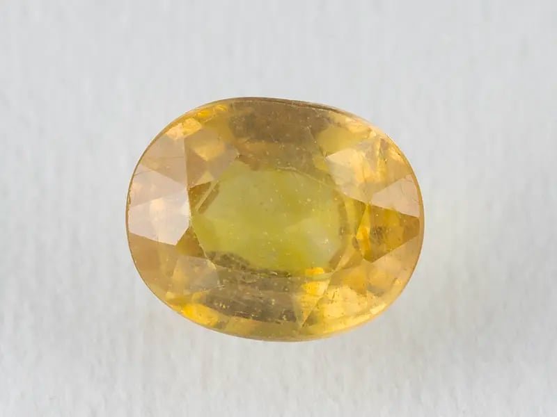 Bangkok yellow sapphire (Pukhraj) 4.51 Carat (4.96 Ratti)