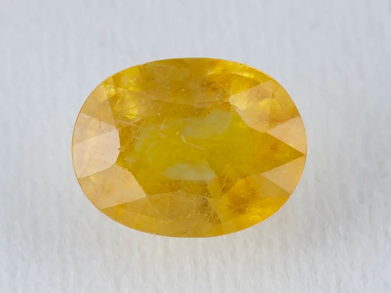 Bangkok yellow sapphire (Pukhraj) 4.62 Carat (5.08 Ratti)