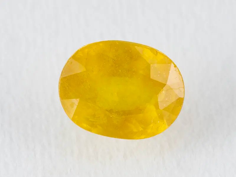 Bangkok yellow sapphire (Pukhraj) 4.96 Carat (5.45 Ratti)