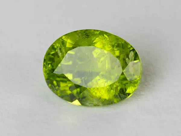 Natural Peridot Stone (Pakistan Sapat Valley) 8.24 Carat (9.05 Ratti) Oval Mix Cut