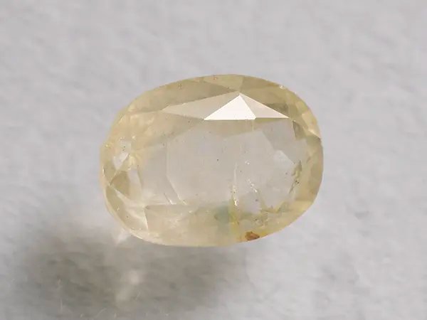 Ceylon Yellow Sapphire (Pukhraj) 5.48 Carat (6.02 Ratti) - View #1