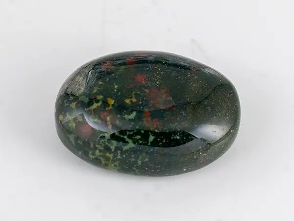 Natural Bloodstone (Pitoniya / Heliotrope) 9.09 Carat (9.99 Ratti) Oval Cabochon