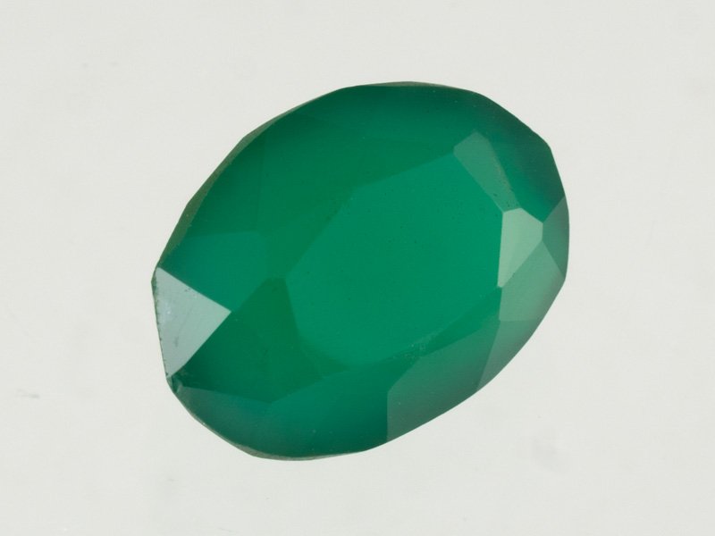 Onyx Stone (Onex Ratna) 5.02 Carat (5.52 Ratti) Oval Cut