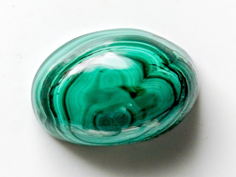Natural Malachite Stone 15.29 Carat (16.80 Ratti) Oval Cabochon