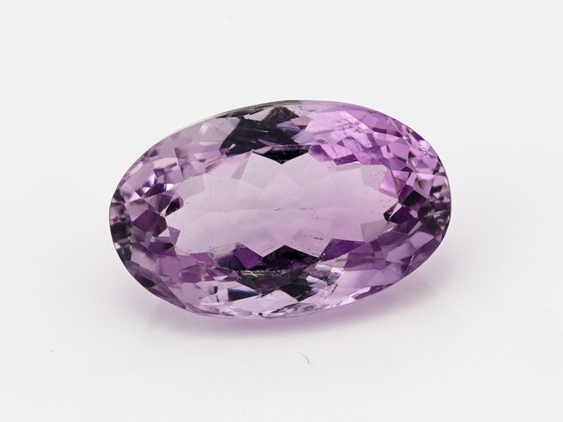 Certified Natural Amethyst Stone (Jamunia) 6.07 Carat (6.67 Ratti) Oval Shape