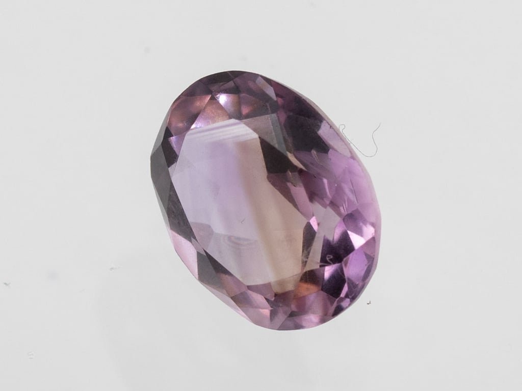 Amethyst Stone (Jamunia) 4.87 Carat (5.35 Ratti) Oval Cut