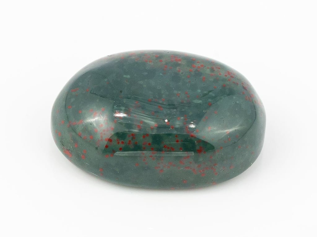 Natural Bloodstone (Heliotrope Pitoniya) 9.07 Carat (9.97 Ratti) Oval Cabochon