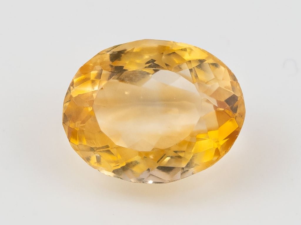Citrine Stone (Sunela Stone) 6.86 Carat (7.54 Ratti) Oval Mixed Cut