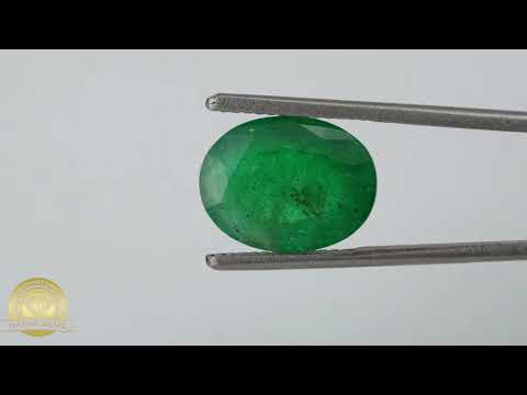 Jambia Emerald (Panna) 4.15 Carat - 4.56 Ratti Oval Cut Natural Green Gemstone