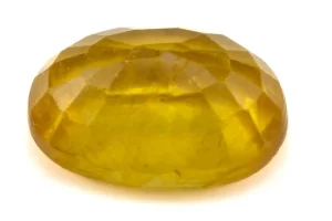 Back view of Yellow Sapphire (Pukhraj) 6.130 Carat (6.75 Ratti) - Bangkok