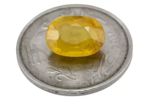 Reference size view of Yellow Sapphire (Pukhraj) 6.500 Carat (7.13 Ratti) - Bangkok