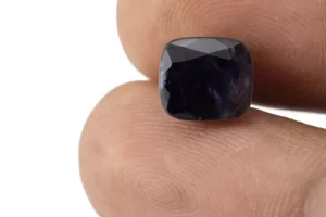 Blue Sapphire (Neelam) 3.60 Carat/3.96 Ratti - Size Reference