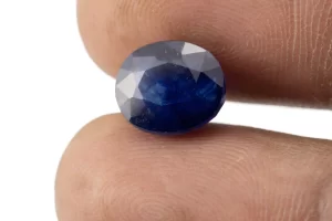 Blue Sapphire (Neelam) 5.50 Carat/6.04 Ratti - Size Reference