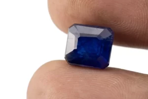 Blue Sapphire (Neelam) 6.95 Carat/7.64 Ratti - Size Reference