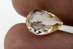 Stunning Natural Citrine (Sunela) 3.95 Carat/4.34 Ratti - Size Reference