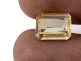 Stunning Natural Citrine (Sunela) 4.05 Carat/4.45 Ratti - Size Reference