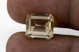 Stunning Natural Citrine (Sunela) 4.60 Carat/5.05 Ratti - Size Reference