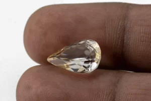 Citrine (Sunela) 5.70 Carat / 6.26 Ratti - Size Reference