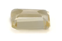 Citrine (Sunela) 5.75 Carat / 6.32 Ratti - Back View