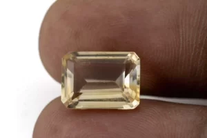 Citrine (Sunela) 6.05 Carat / 6.65 Ratti - Size Reference