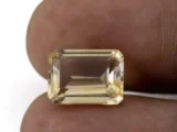 Citrine (Sunela) 6.05 Carat / 6.65 Ratti - Size Reference