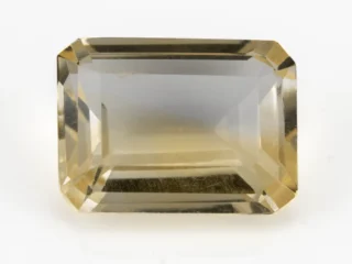 Citrine Stone 6.05 Carat - 6.65 Ratti Sunela, lab-certified vibrant yellow Octagon Step Cut gemstone