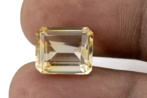 Stunning Natural Citrine (Sunela) 6.50 Carat/7.14 Ratti - Size Reference