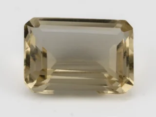 Citrine Stone 6.80 Carat - 7.47 Ratti Sunela, lab-certified vibrant yellow octagon cut gemstone