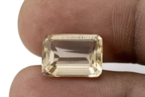 Stunning Natural Citrine (Sunela) 6.85 Carat/7.53 Ratti - Size Reference