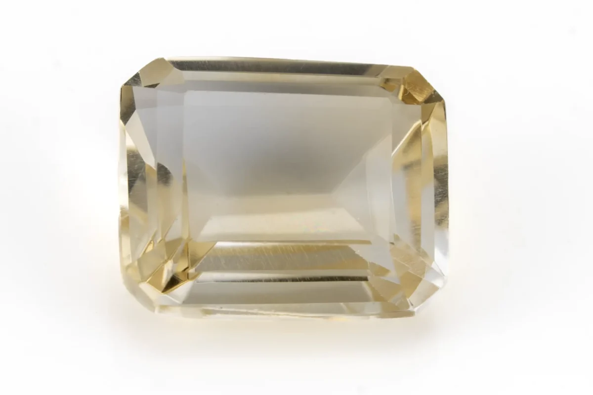 Citrine Stone 6.90 Carat - 7.58 Ratti Sunela, lab-certified vibrant yellow Octagon Step Cut gemstone