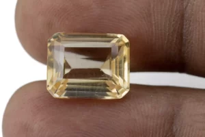 Stunning Natural Citrine (Sunela) 8.65 Carat/9.50 Ratti - Size Reference