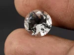 Crystal (Sfatik) 4.40 Carat / 4.83 Ratti - Size Reference